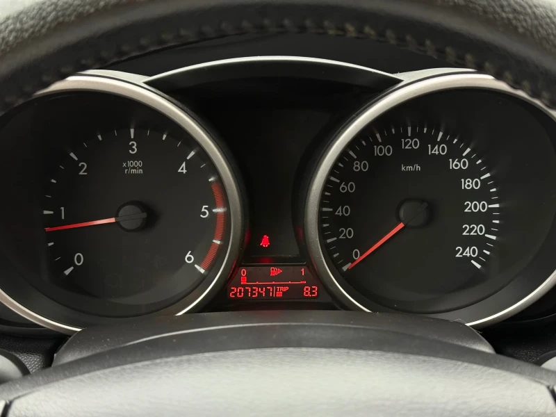 Mazda 3 2.2D 150кс * Климатроник* , снимка 16 - Автомобили и джипове - 51716971