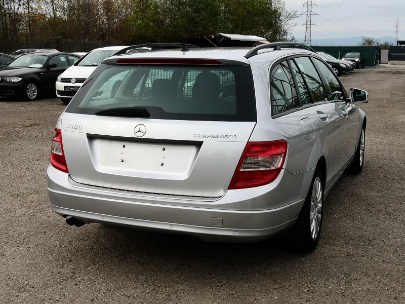 Mercedes-Benz C 180 i Kompressor , снимка 4 - Автомобили и джипове - 52142494