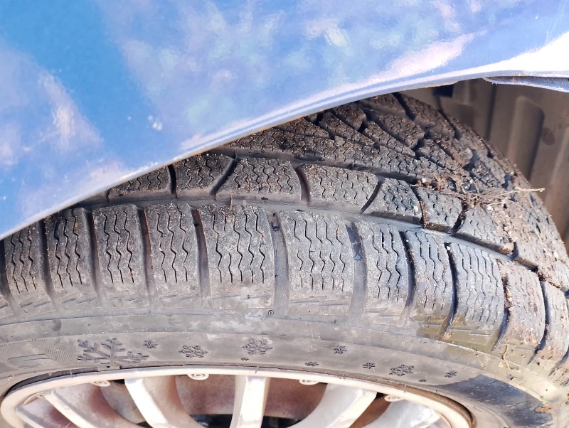 Toyota Corolla verso, снимка 9 - Автомобили и джипове - 52267295