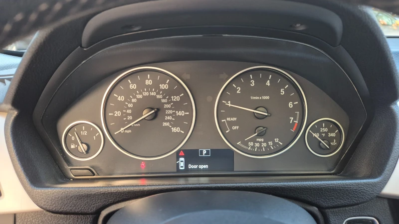 BMW 320 xDrive, снимка 9 - Автомобили и джипове - 52394956