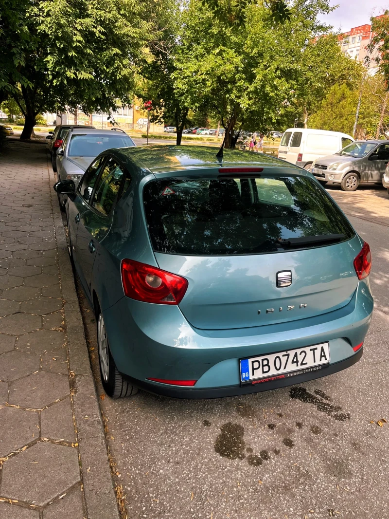Seat Ibiza 1.4 Безнзин/Газ, снимка 3 - Автомобили и джипове - 52505872