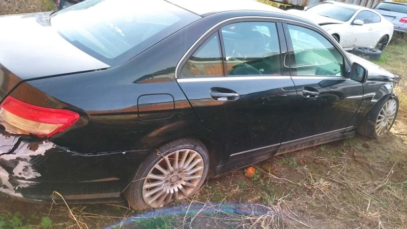 Mercedes-Benz C 300, снимка 3 - Автомобили и джипове - 53297994