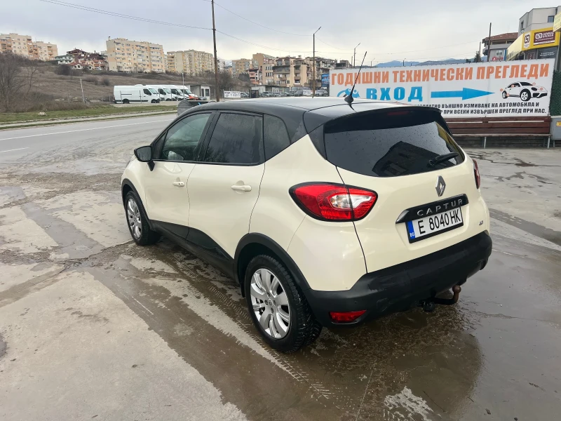 Renault Captur Лека кола, снимка 4 - Автомобили и джипове - 53512616