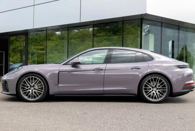 Porsche Panamera 4 E-HYBRID/FACELIFT/SPORT CHRONO/BOSE/MATRIX/21/, снимка 4 - Автомобили и джипове - 48975103