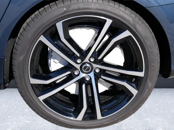 Volvo S90 T8 Recharge AWD Ultimate Dark = NEW = Гаранция - изображение 5