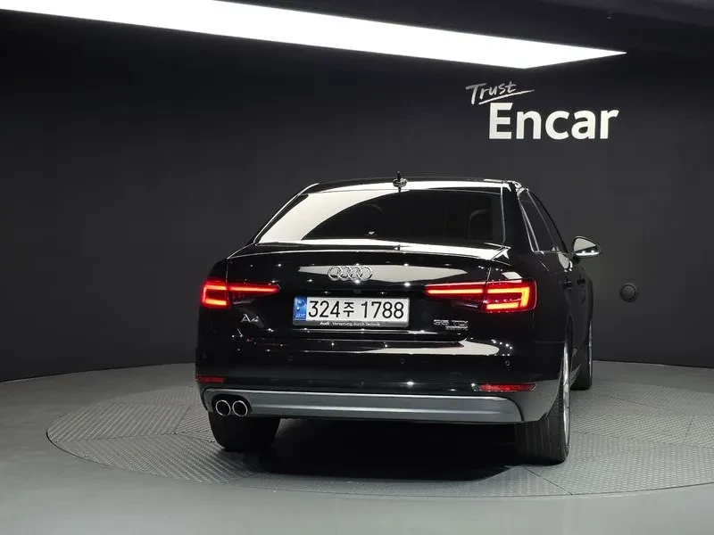 Audi A4 2.0 TDI Quattro, снимка 4 - Автомобили и джипове - 54144215