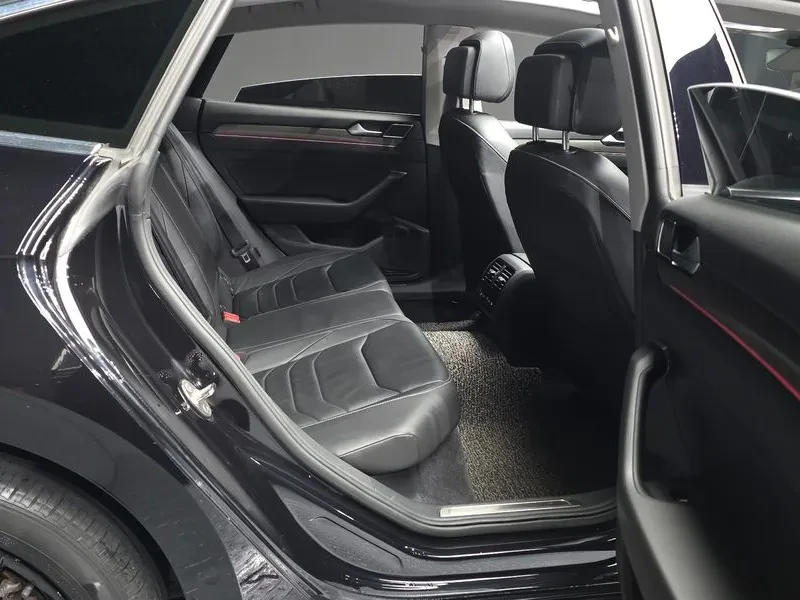 VW Arteon 2.0 Tdi Prestige, снимка 12 - Автомобили и джипове - 55050066