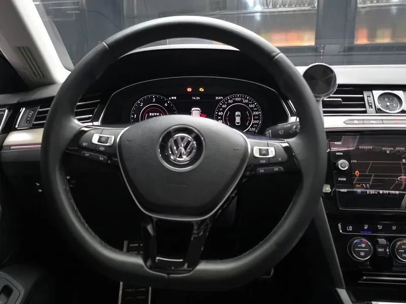 VW Arteon 2.0 Tdi Prestige, снимка 13 - Автомобили и джипове - 55050066