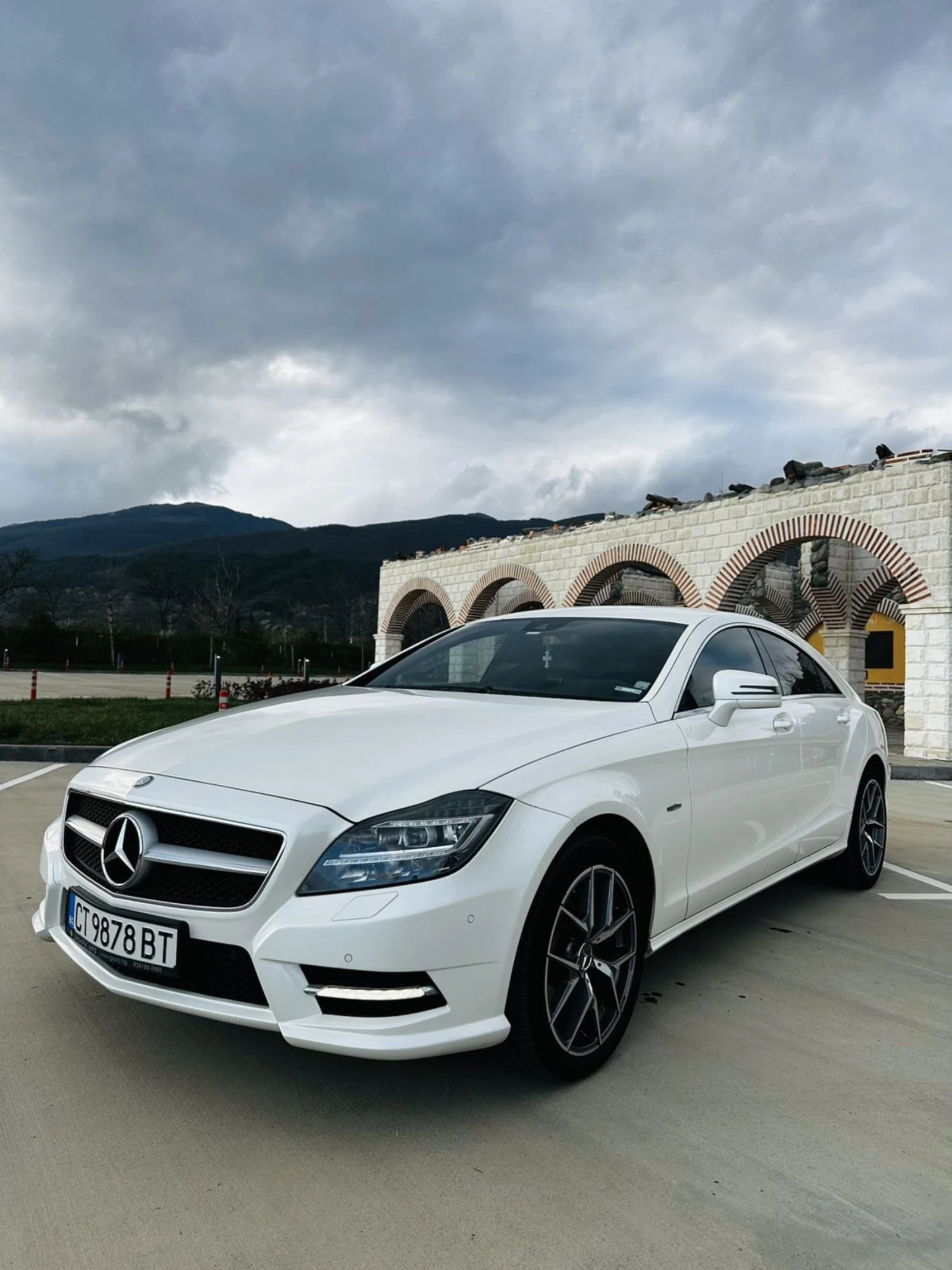 Mercedes-Benz CLS 350  - изображение 8