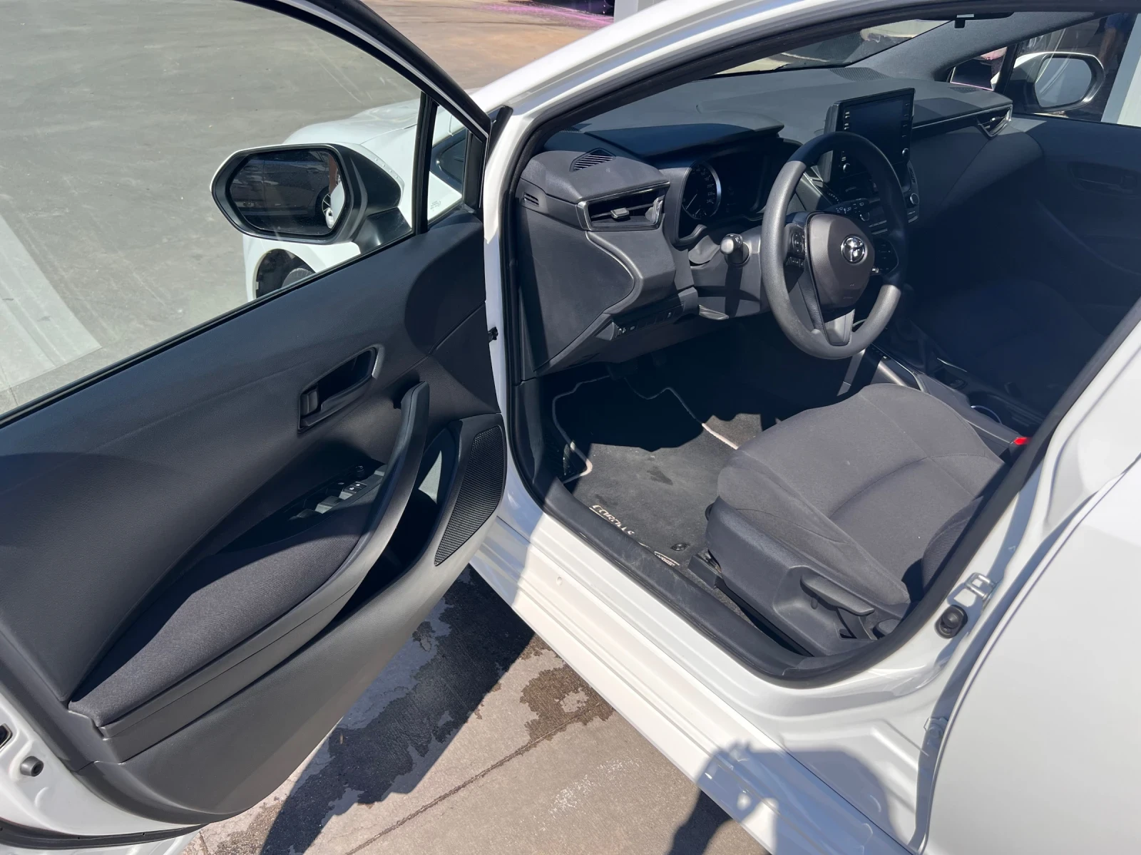Toyota Corolla 1.8 Hybrid - изображение 6