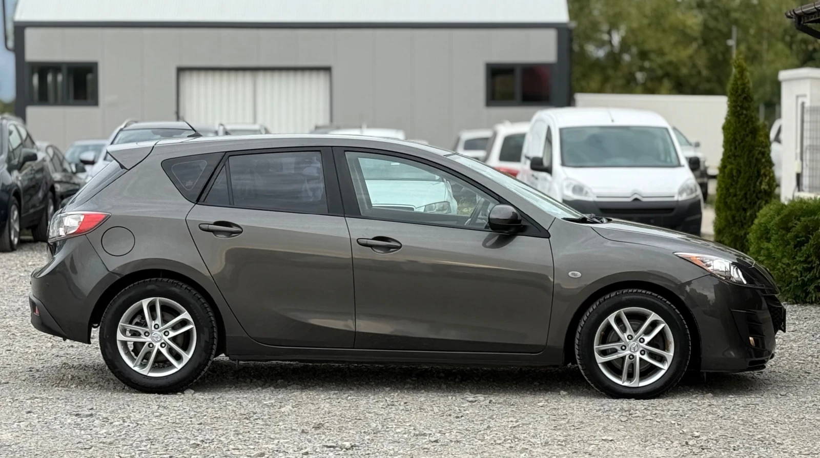 Mazda 3 2.2D 150кс * Климатроник*  - изображение 8