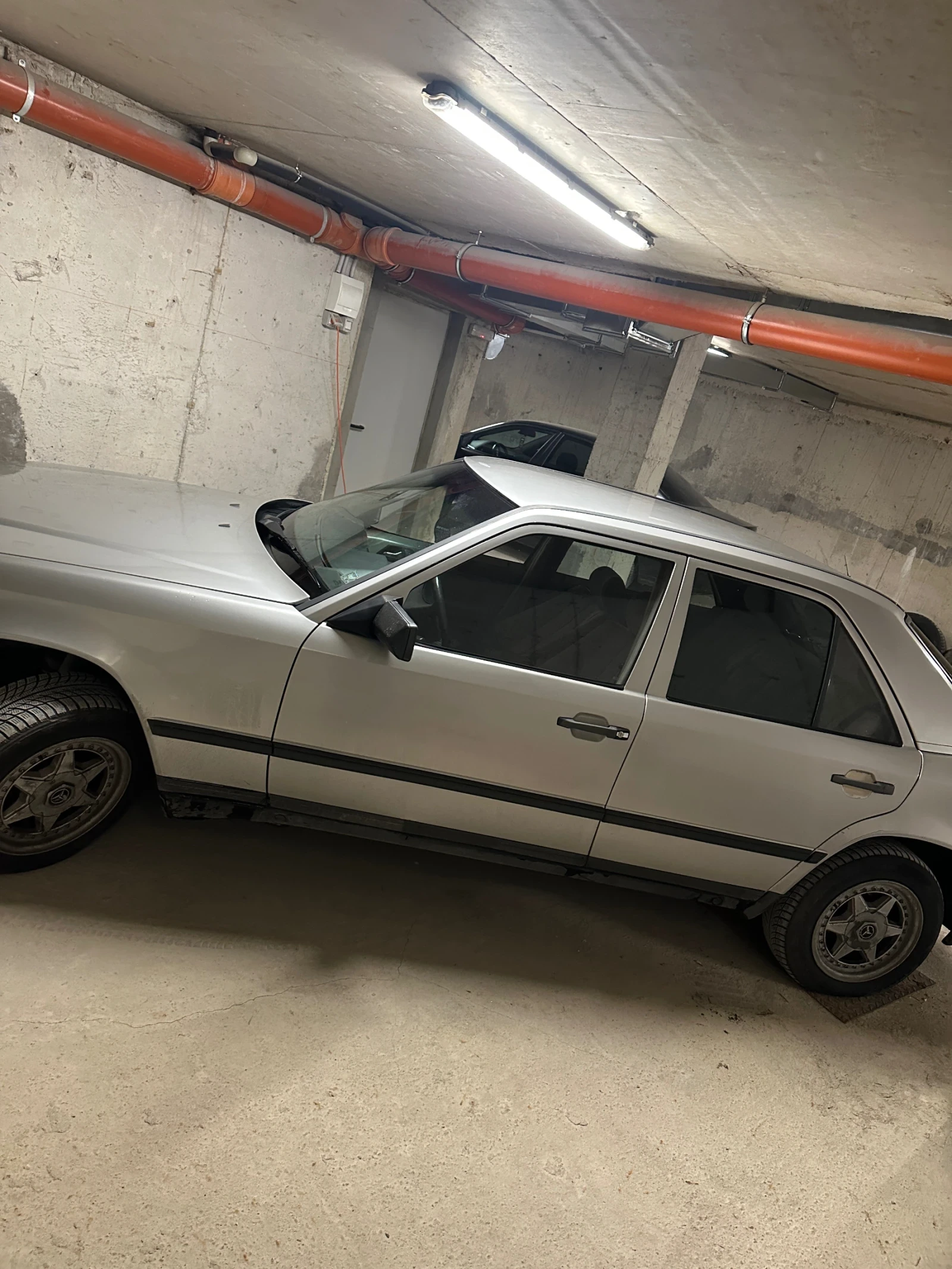 Mercedes-Benz 124 2.5D  - изображение 2