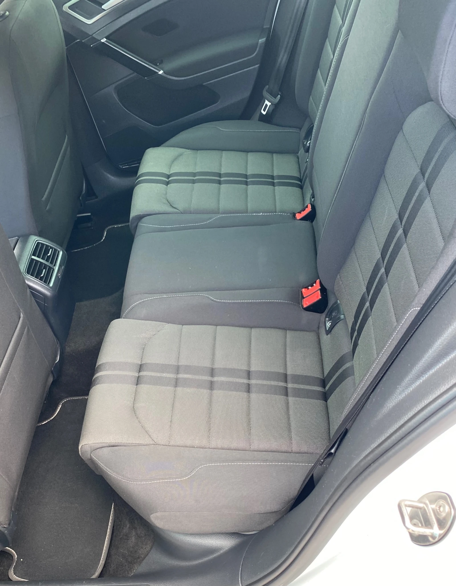 VW Golf 1.4 150 к.с, снимка 8 - Автомобили и джипове - 53625237