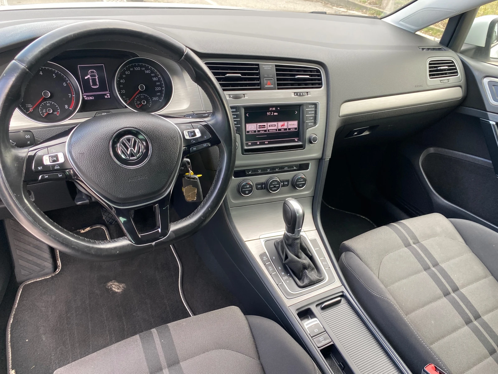 VW Golf 1.4 150 к.с, снимка 6 - Автомобили и джипове - 53625237