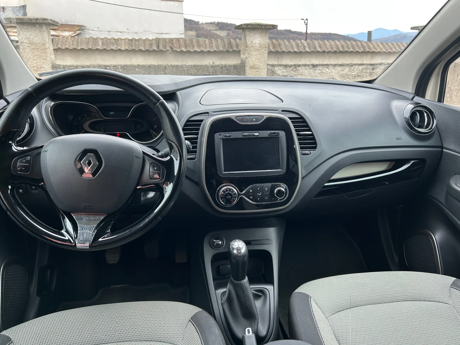 Renault Captur Лека кола - изображение 7