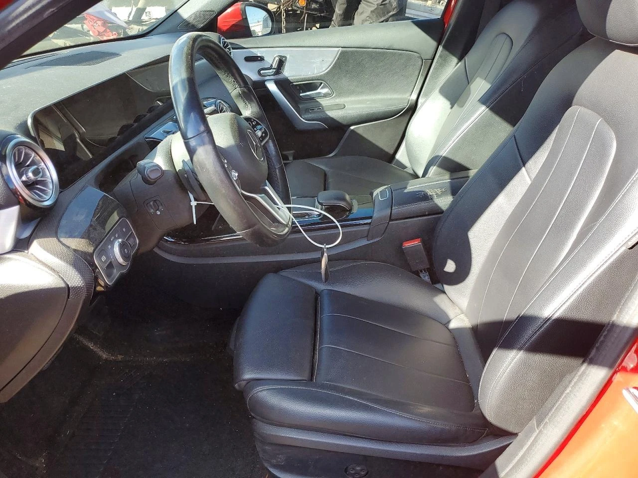 Mercedes-Benz A 220 * 4MATIC* , снимка 10 - Автомобили и джипове - 53873078