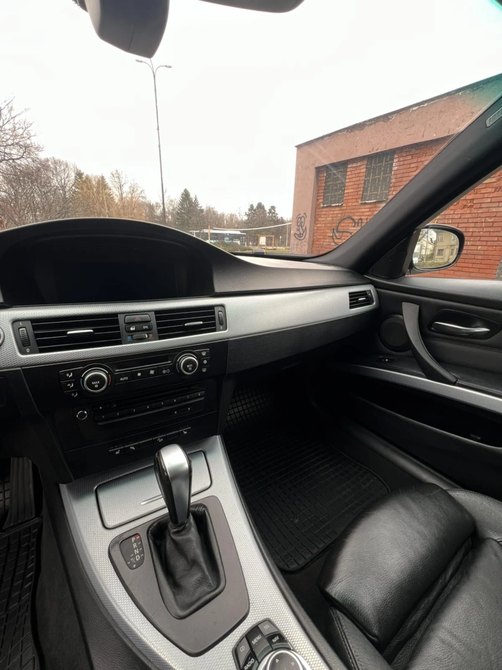 BMW 330 M Paket Xdrive  400кс+ , снимка 9 - Автомобили и джипове - 54176647