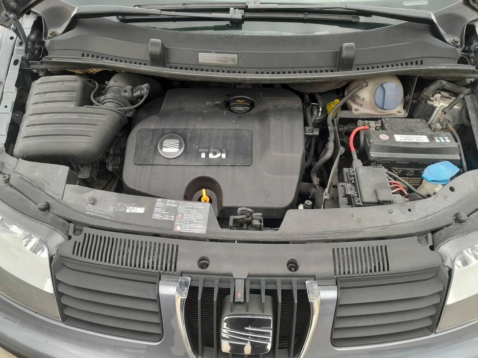 Seat Alhambra, снимка 10 - Автомобили и джипове - 54259648