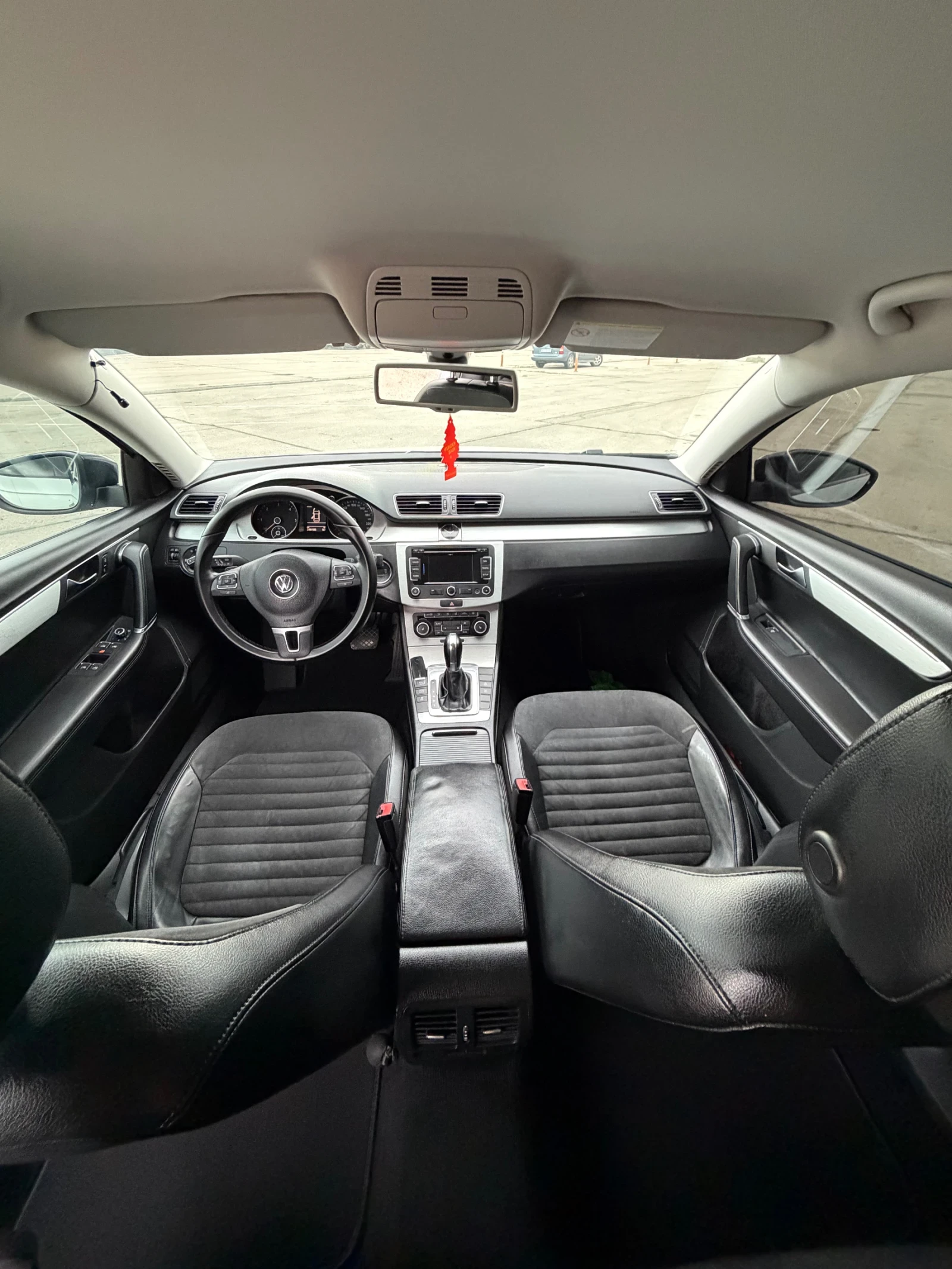 VW Passat 2.0TDI DsG, снимка 8 - Автомобили и джипове - 54530885
