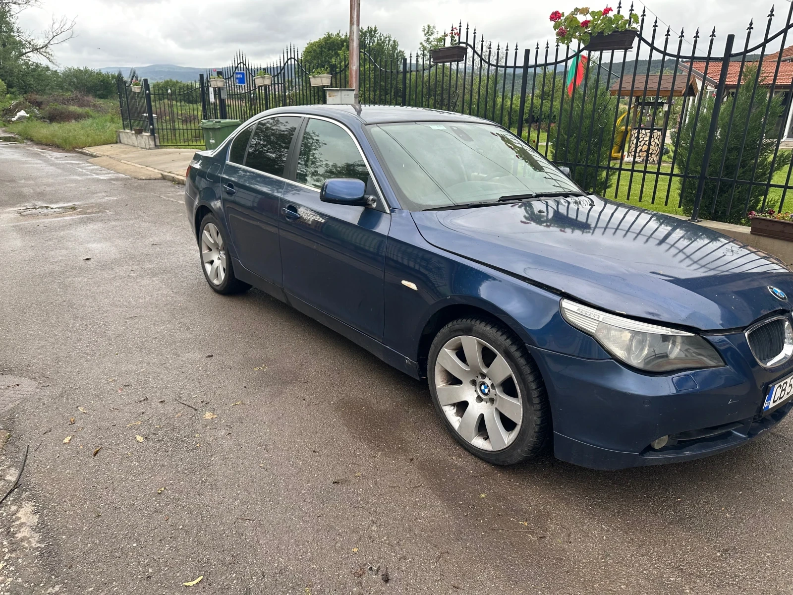 BMW 520, снимка 4 - Автомобили и джипове - 54588121