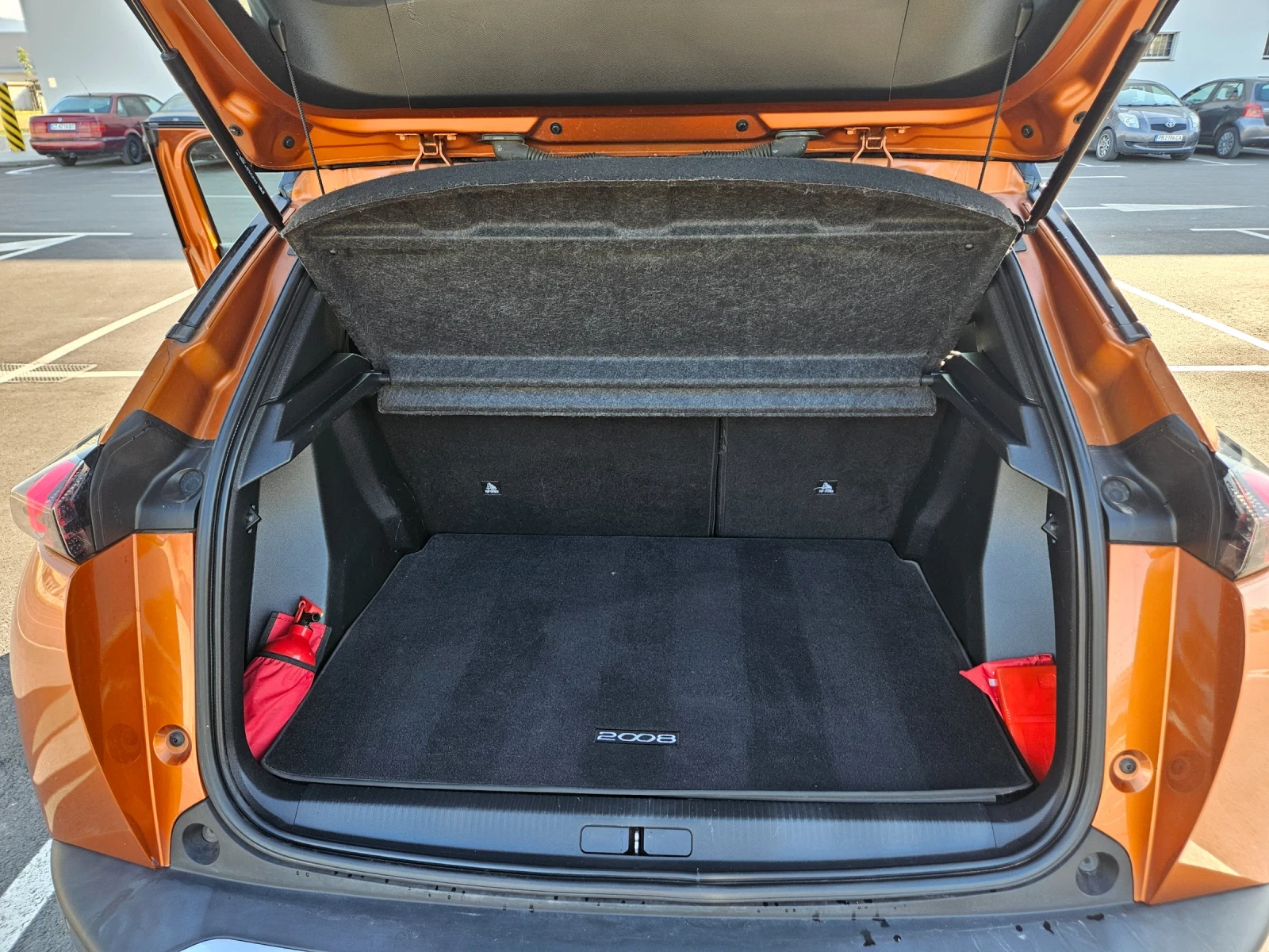 Peugeot 2008 1.2 GT, снимка 8 - Автомобили и джипове - 54855413