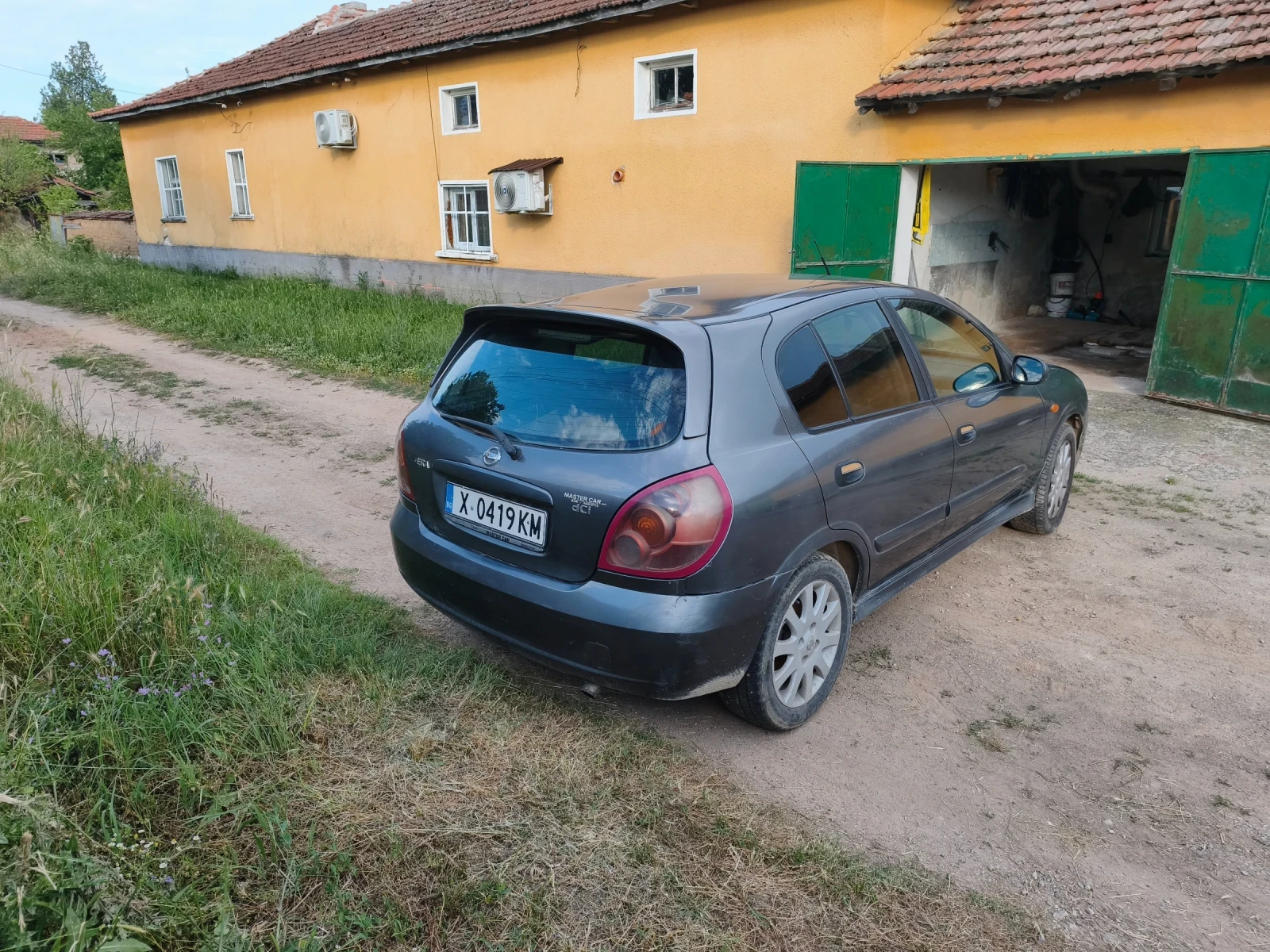 Nissan Almera, снимка 4 - Автомобили и джипове - 54936735