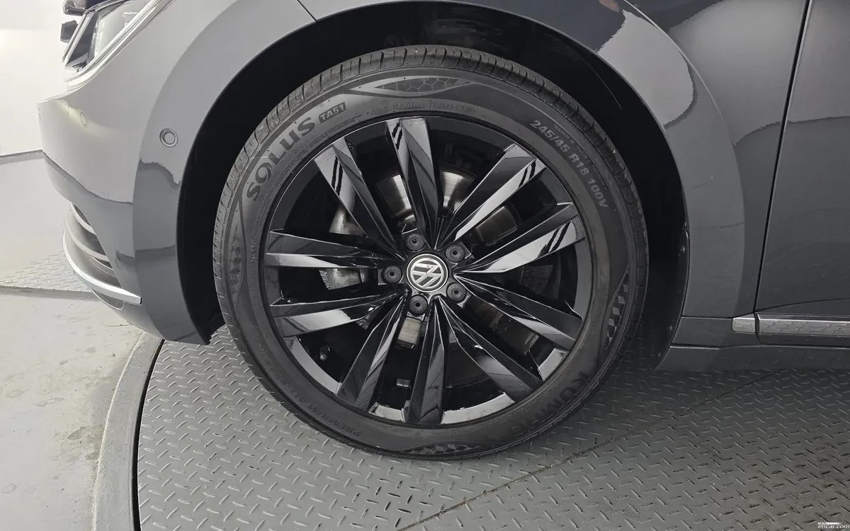 VW Arteon 2.0TDI PRESTIGE! NARDO-GREY, снимка 5 - Автомобили и джипове - 54965487