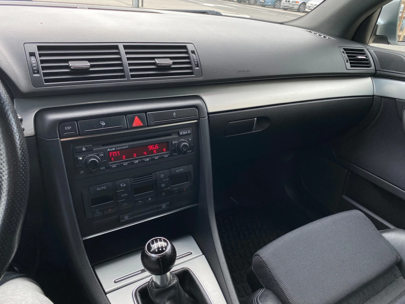 Audi A4 S-Line, снимка 15 - Автомобили и джипове - 55280540