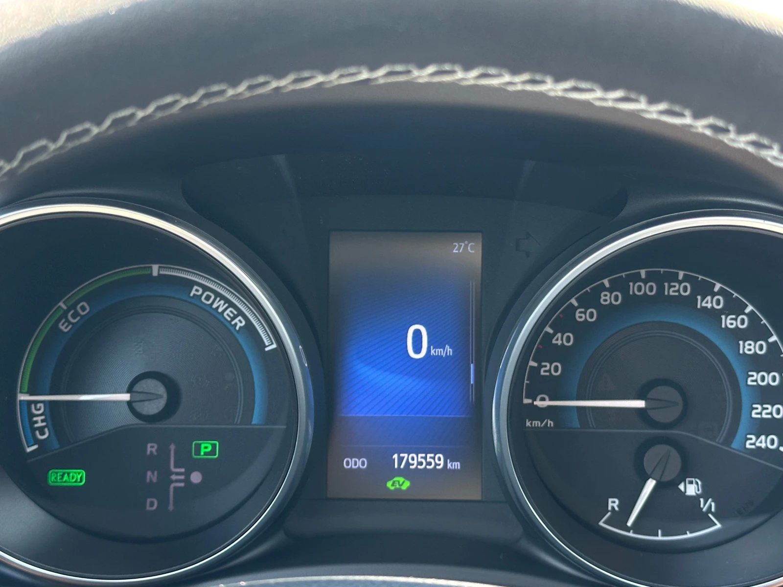 Toyota Auris 1.8 Hybrid  FACELIFT , снимка 12 - Автомобили и джипове - 55409916