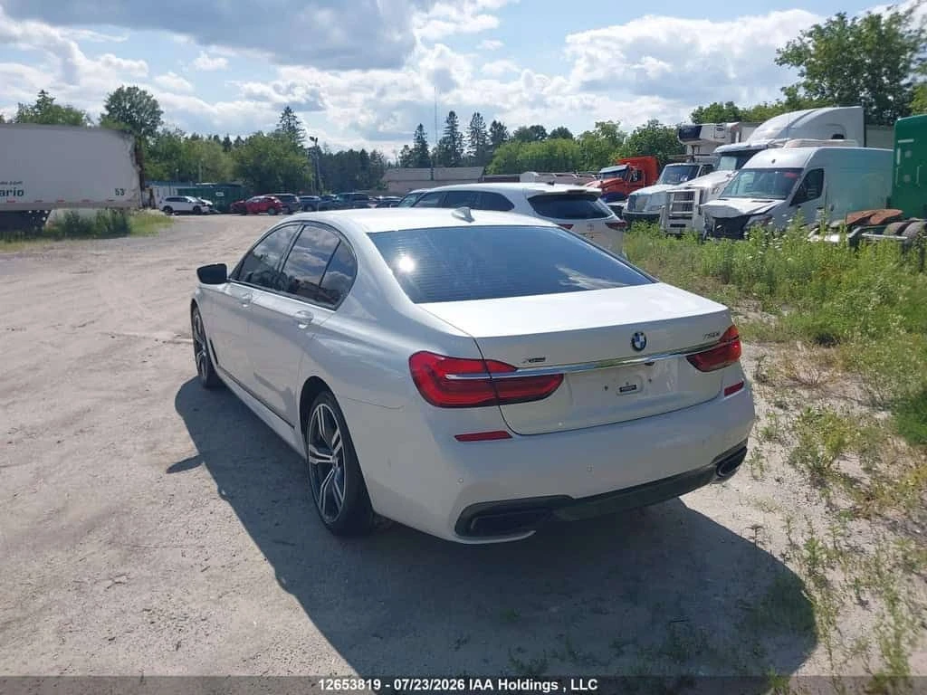 BMW 750 * XI * ТЕЛЕВИЗОРИ * Bowers & Wilkins * , снимка 3 - Автомобили и джипове - 55485968