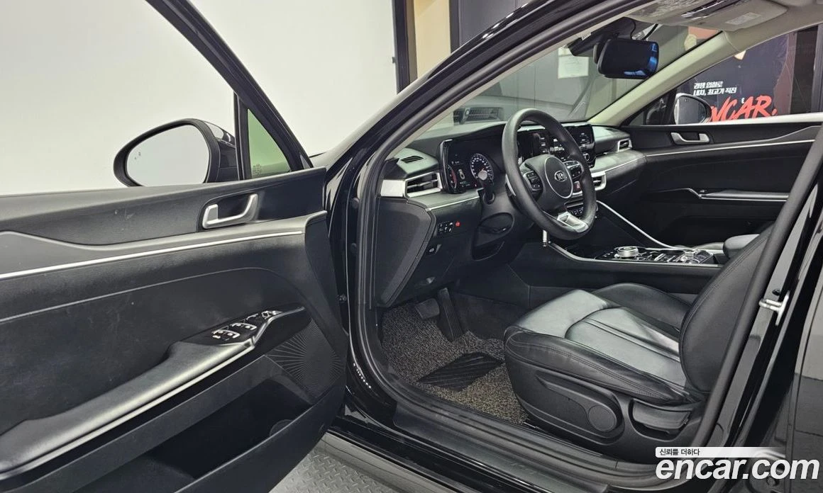 Kia K5 2.0 Trendy, снимка 10 - Автомобили и джипове - 55669028