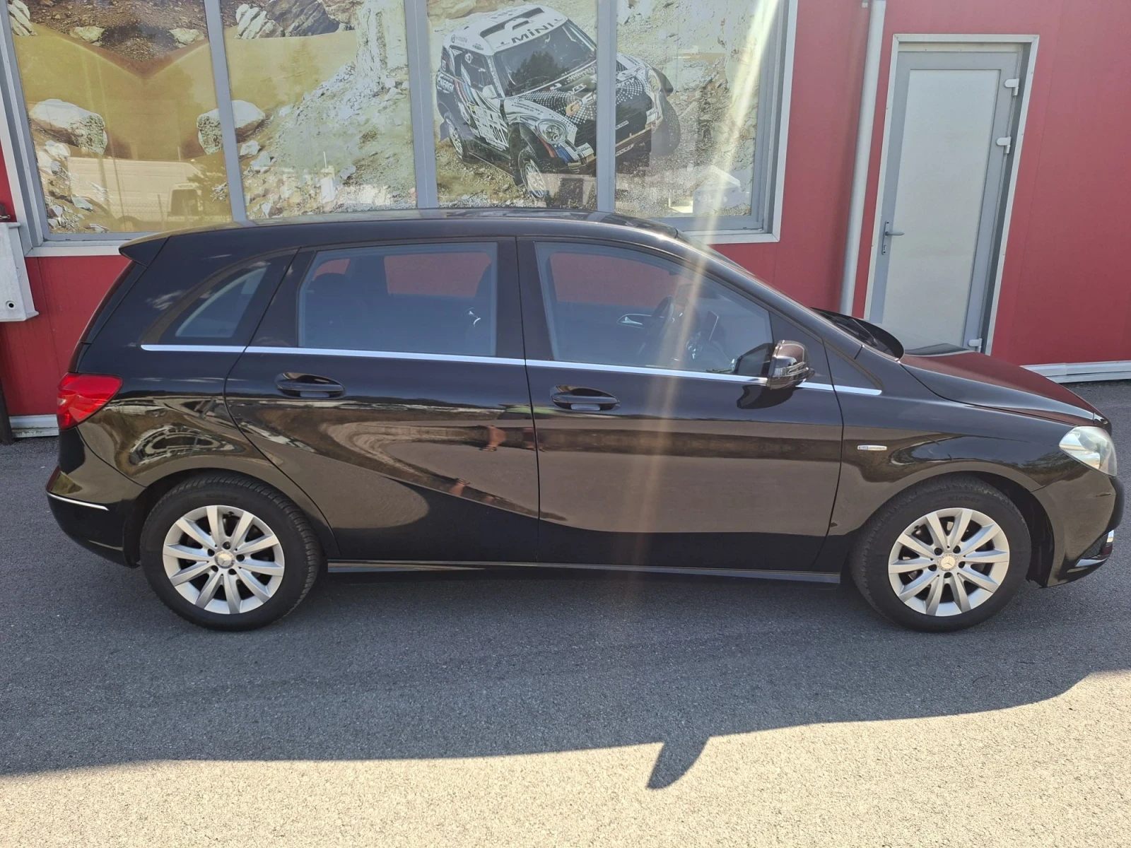 Mercedes-Benz B 180 1.6 бензин ТОП , снимка 4 - Автомобили и джипове - 55688190