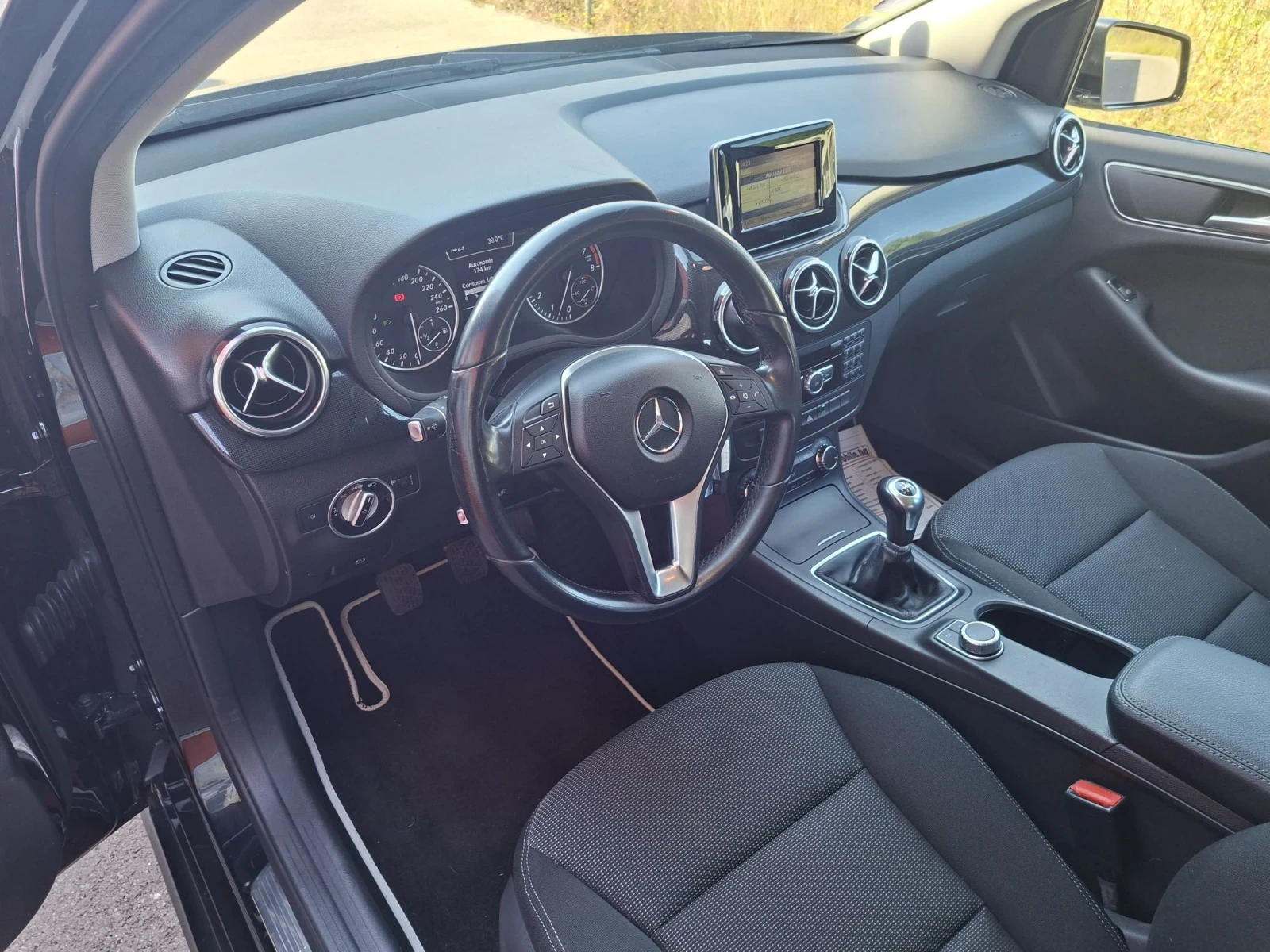 Mercedes-Benz B 180 1.6 бензин ТОП , снимка 7 - Автомобили и джипове - 55688190