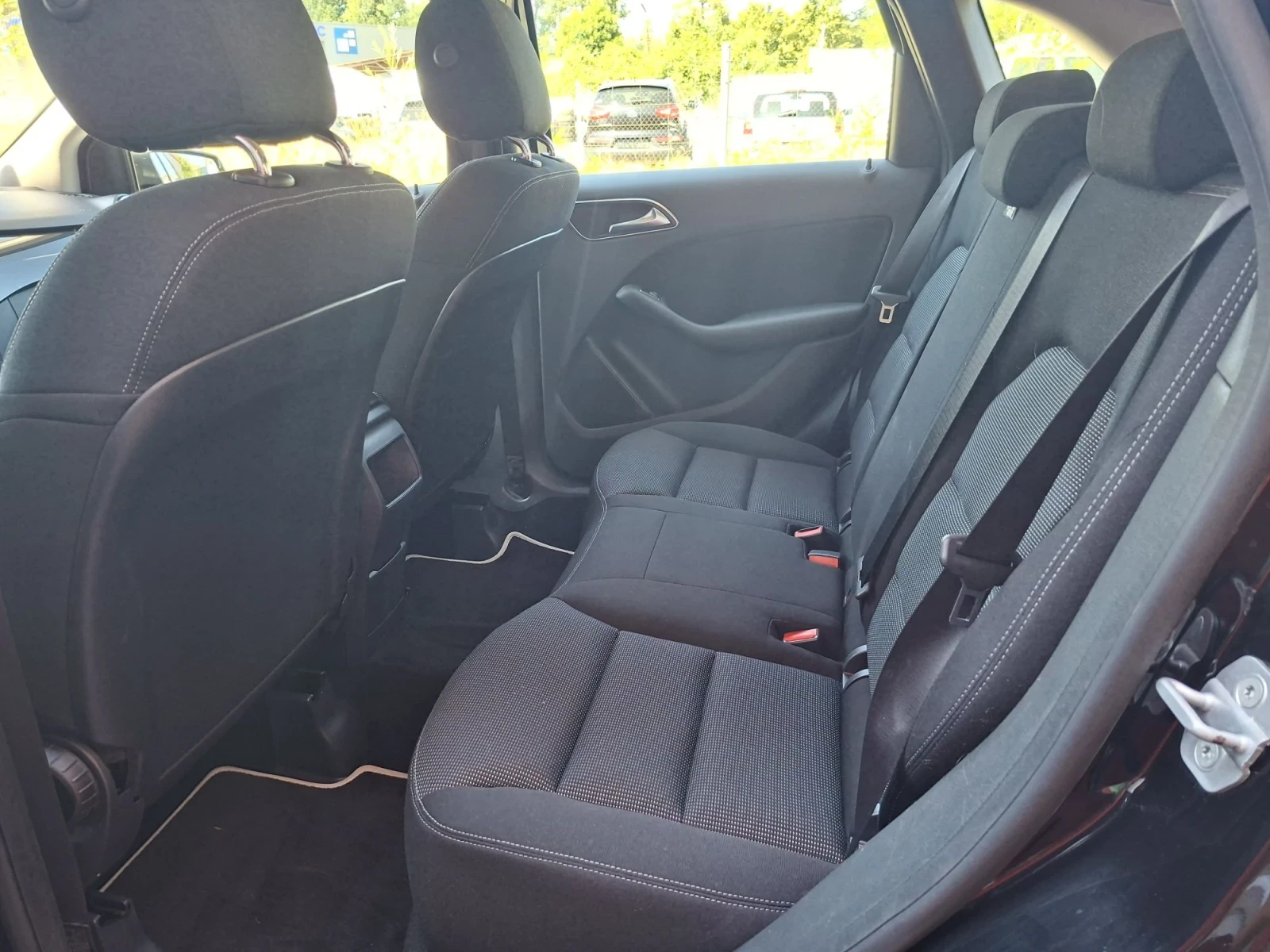 Mercedes-Benz B 180 1.6 бензин ТОП , снимка 12 - Автомобили и джипове - 55688190