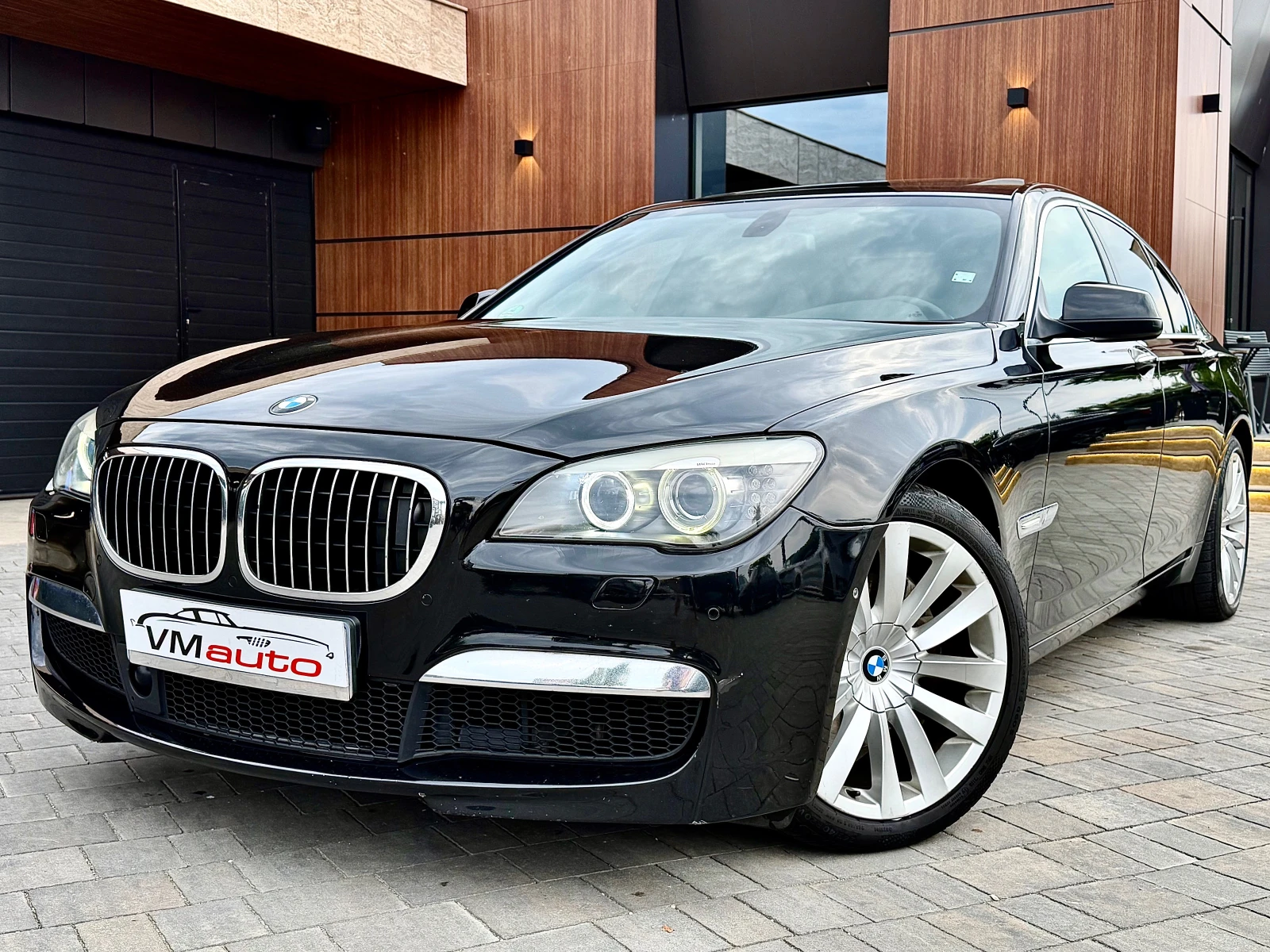 BMW 730 d M-Paket #Distr#KEYLess#MEMORY#CAMERA#NOV Top#