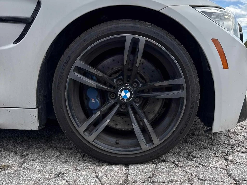 BMW M4 РЪЧКА * CARFAX* ОПЦИЯ ЗА ФИНАНСИРАНЕ* , снимка 13 - Автомобили и джипове - 56066359