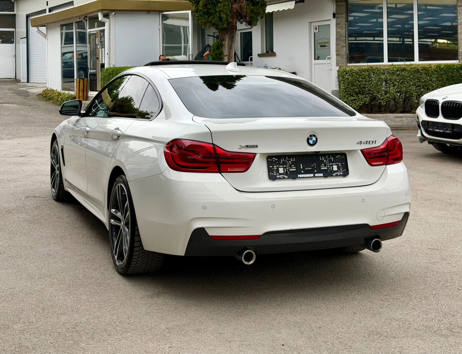 BMW 440 M-pack xDrive, снимка 7 - Автомобили и джипове - 56088306