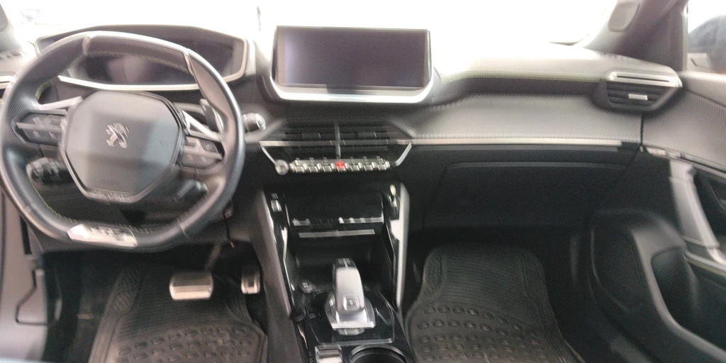 Peugeot 2008 1.5 Дизел131к. С GT -LINE, снимка 12 - Автомобили и джипове - 56244835