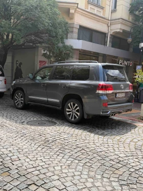 Toyota Land cruiser LC200-V8-5.7- Bi Fuel - 34200 € / 66889.39 лв. - 49728228 2