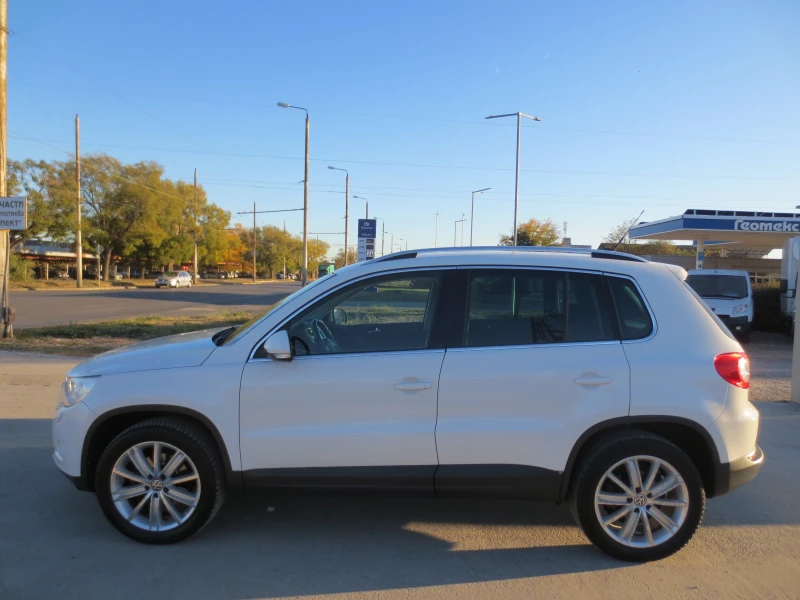 VW Tiguan 2.0 TDI , снимка 8 - Автомобили и джипове - 47880978