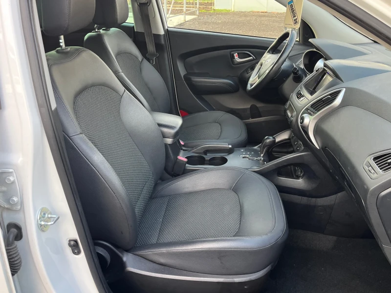 Hyundai IX35 2.0CRDI 4WD Platinum , снимка 14 - Автомобили и джипове - 52907213