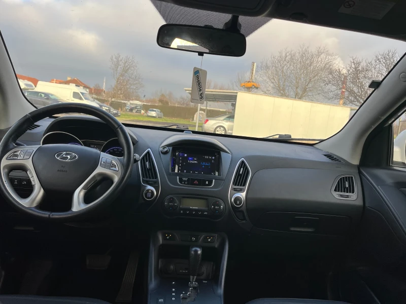 Hyundai IX35 2.0CRDI 4WD Platinum , снимка 13 - Автомобили и джипове - 52907213