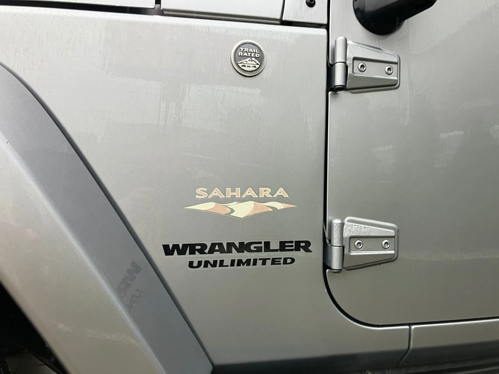 Jeep Wrangler Sahara - изображение 7