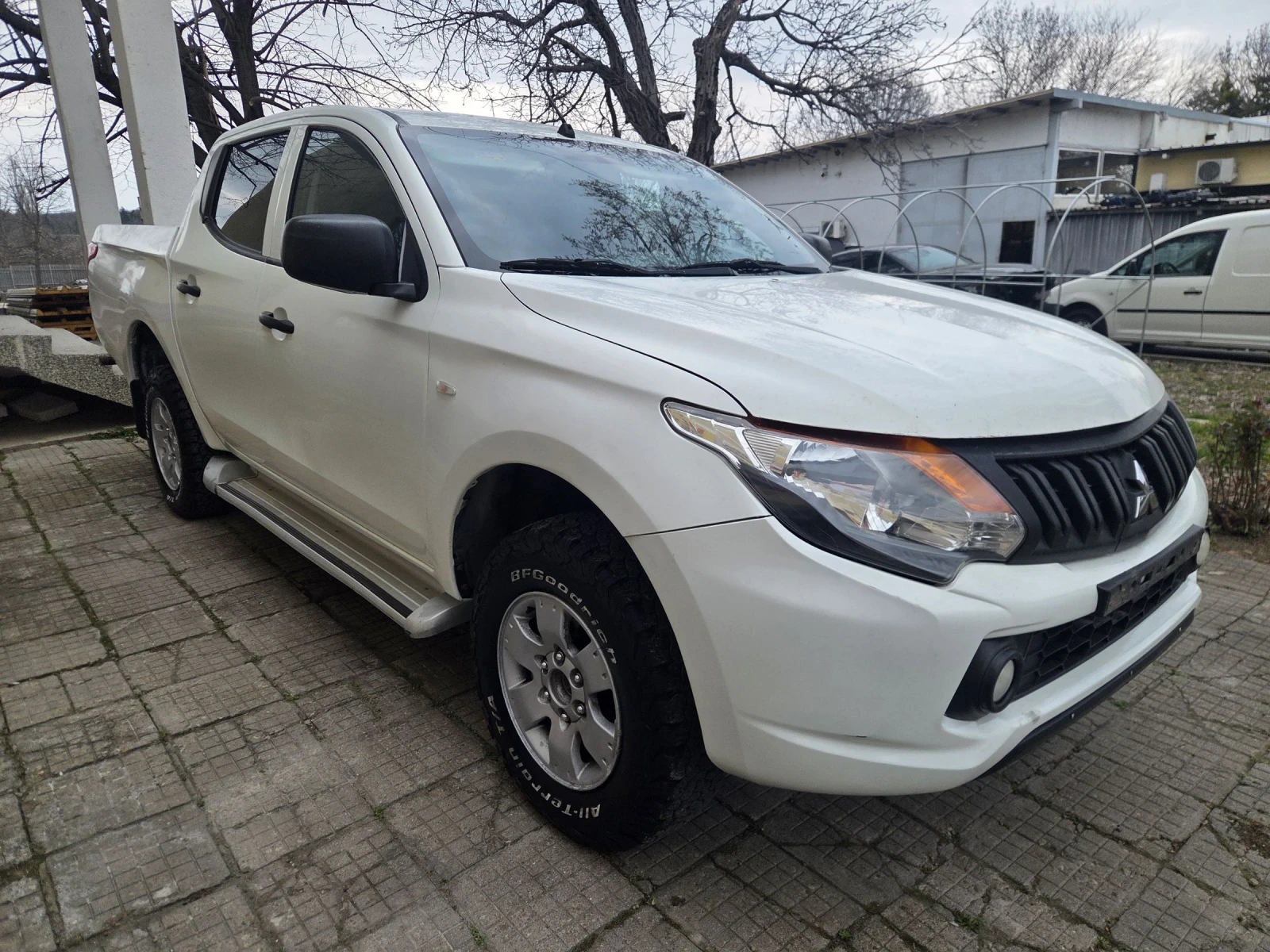 Mitsubishi L200 2.4 DID 184к.с., снимка 3 - Автомобили и джипове - 53922360