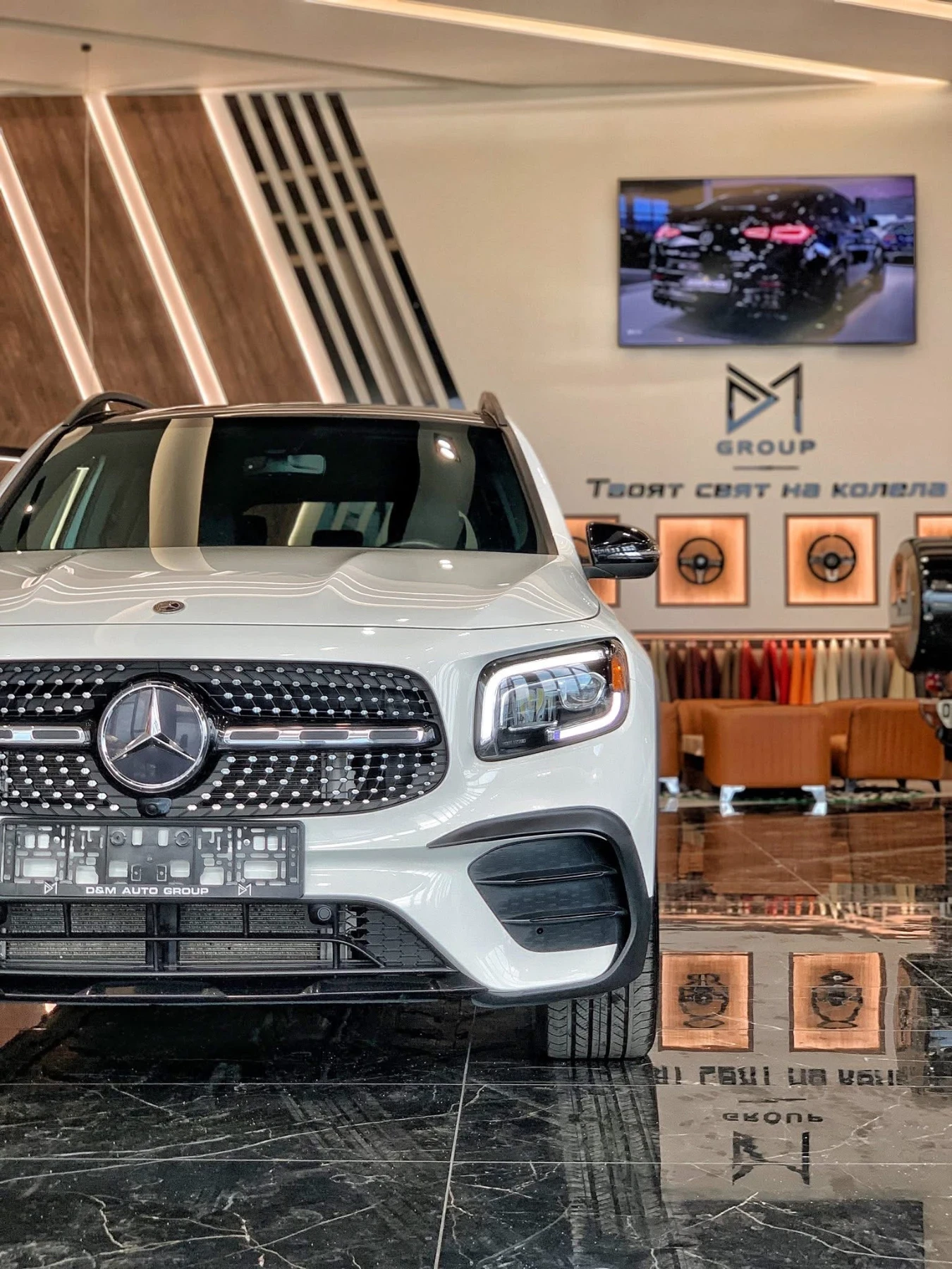 Mercedes-Benz GLB 250 4MATIC | AMGline , снимка 4 - Автомобили и джипове - 54783842
