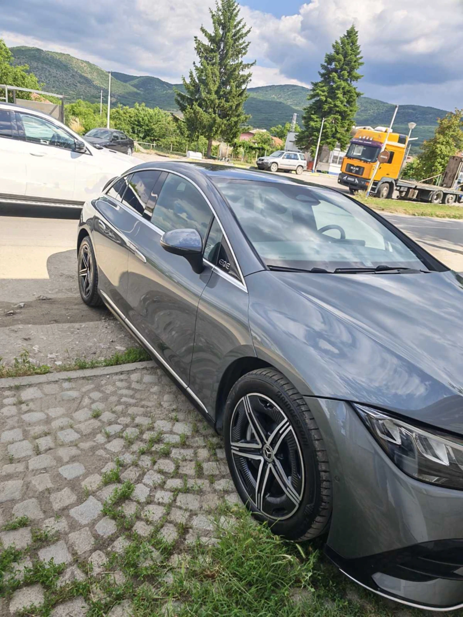 Mercedes-Benz EQE, снимка 2 - Автомобили и джипове - 55091986