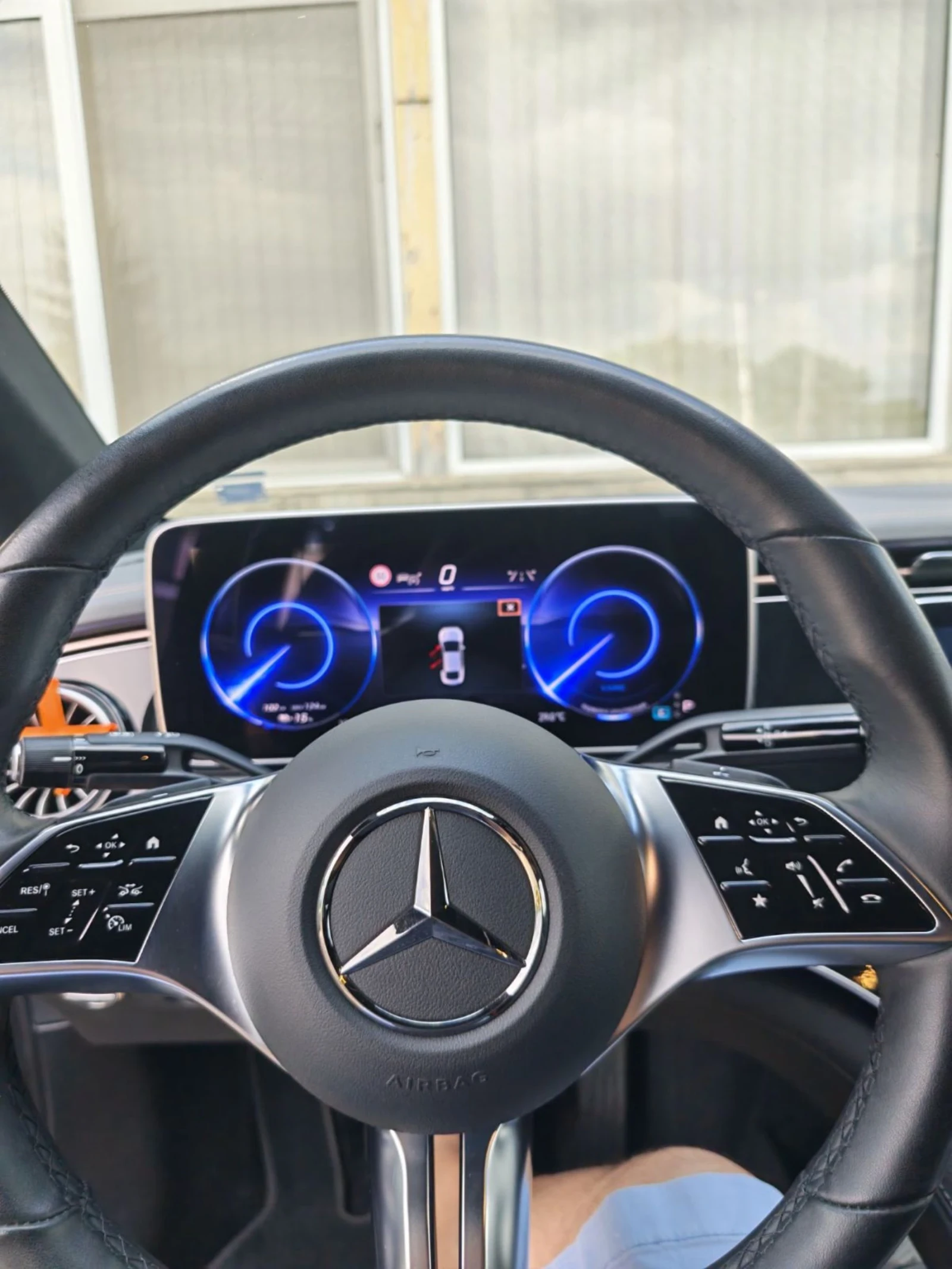 Mercedes-Benz EQE, снимка 11 - Автомобили и джипове - 55091986