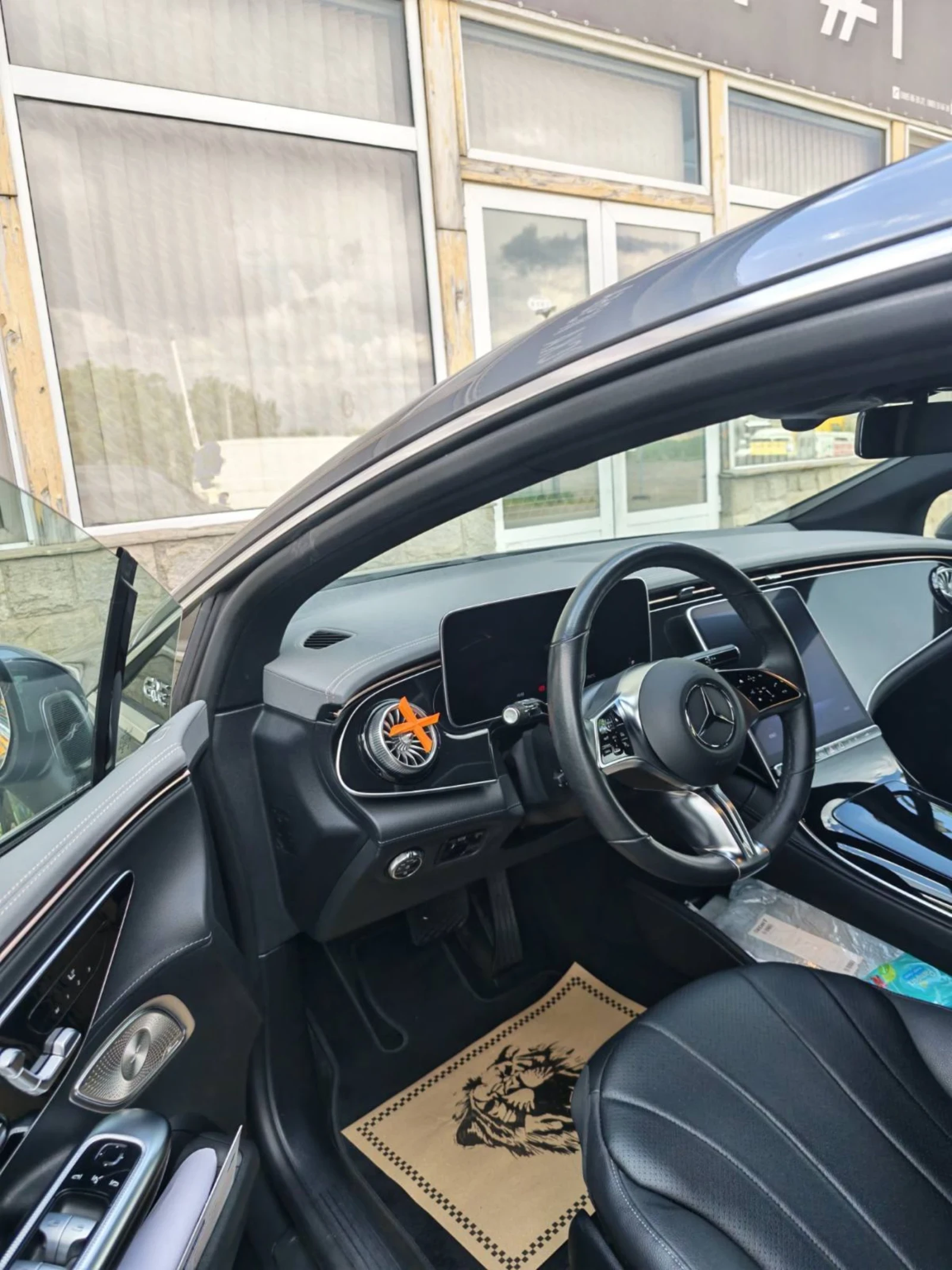 Mercedes-Benz EQE, снимка 10 - Автомобили и джипове - 55091986