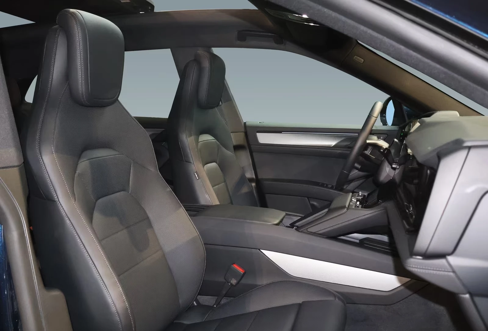 Porsche Cayenne ELECTRIC / BOSE / MATRIX/ HUD / 360 / PANO / , снимка 14 - Автомобили и джипове - 55627495