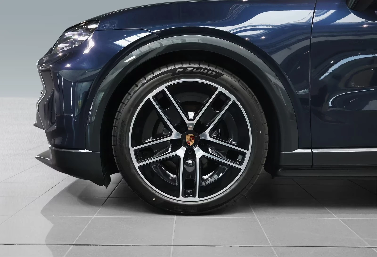 Porsche Cayenne ELECTRIC / BOSE / MATRIX/ HUD / 360 / PANO / , снимка 7 - Автомобили и джипове - 55627495